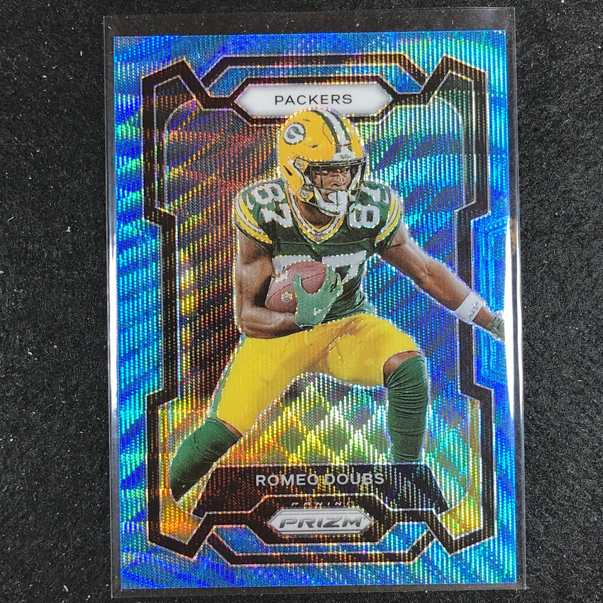 2023 Prizm Football Romeo Doubs Base Blue Wave 190/199