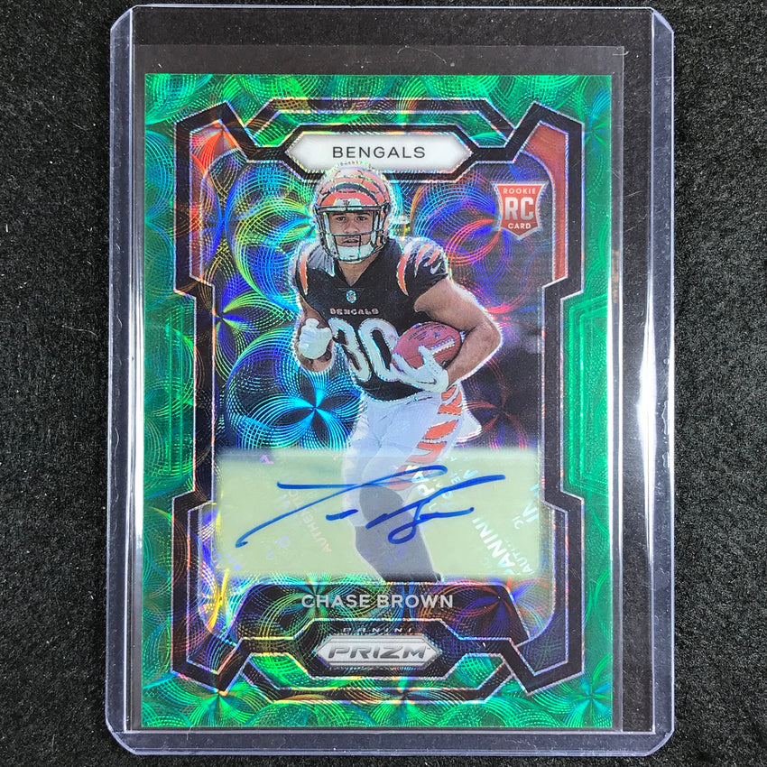 2023 Prizm Football Chase Brown Base Rookie Auto Green Scope 41/75