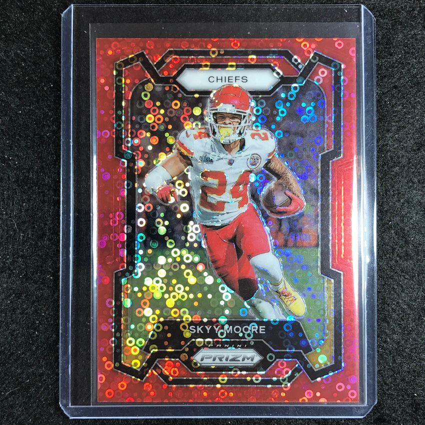 2023 Prizm Football Skyy Moore Base No Huddle Red 61/70