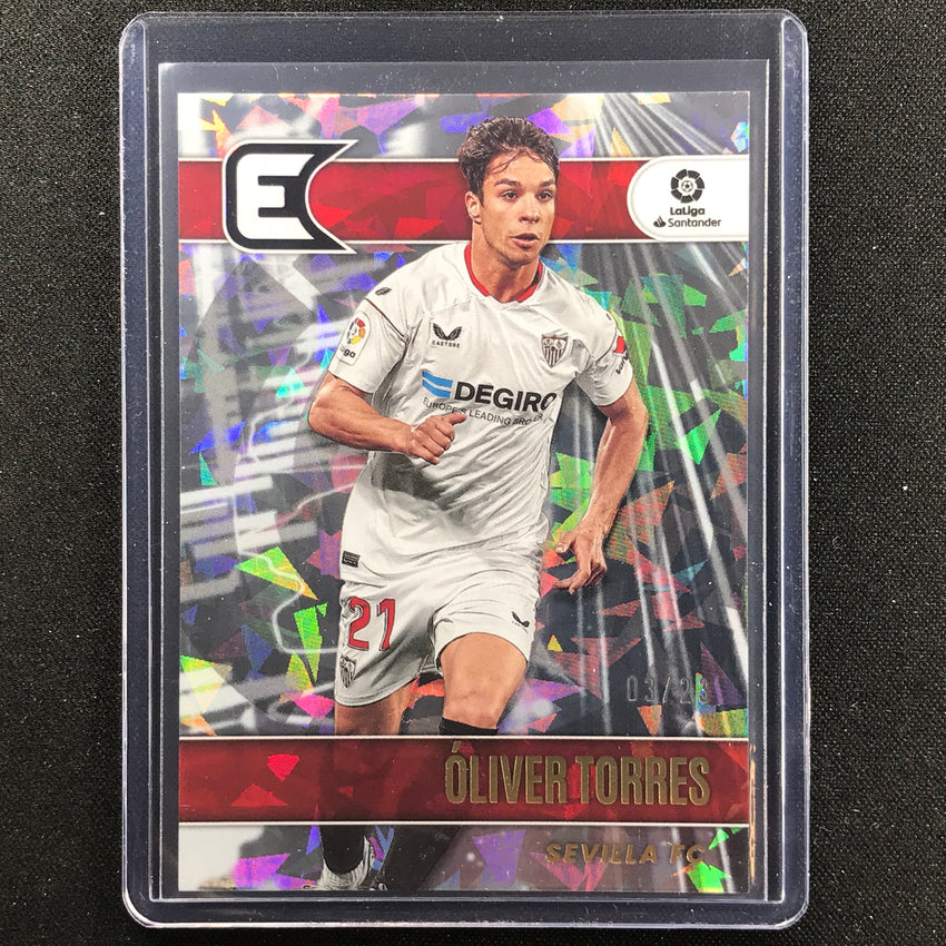 2022-23 Chronicles La Liga Oliver Torres Essentials Cracked Ice 3/23-Cherry Collectables