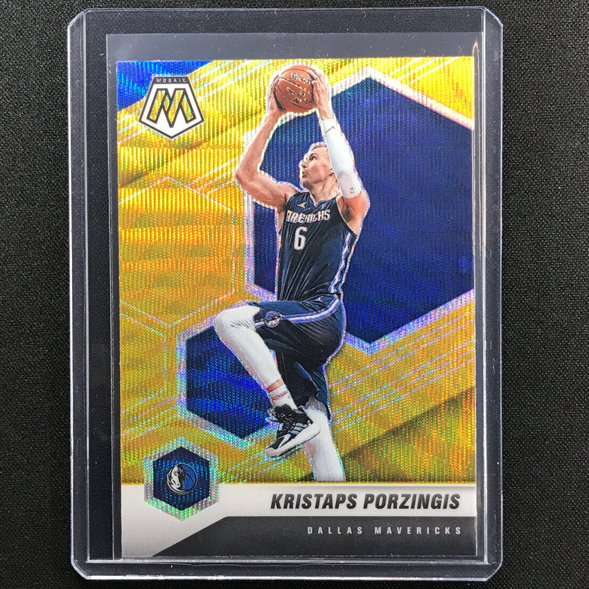 2020-21 Mosaic Kristaps Porzingis Gold Wave Sp No 74