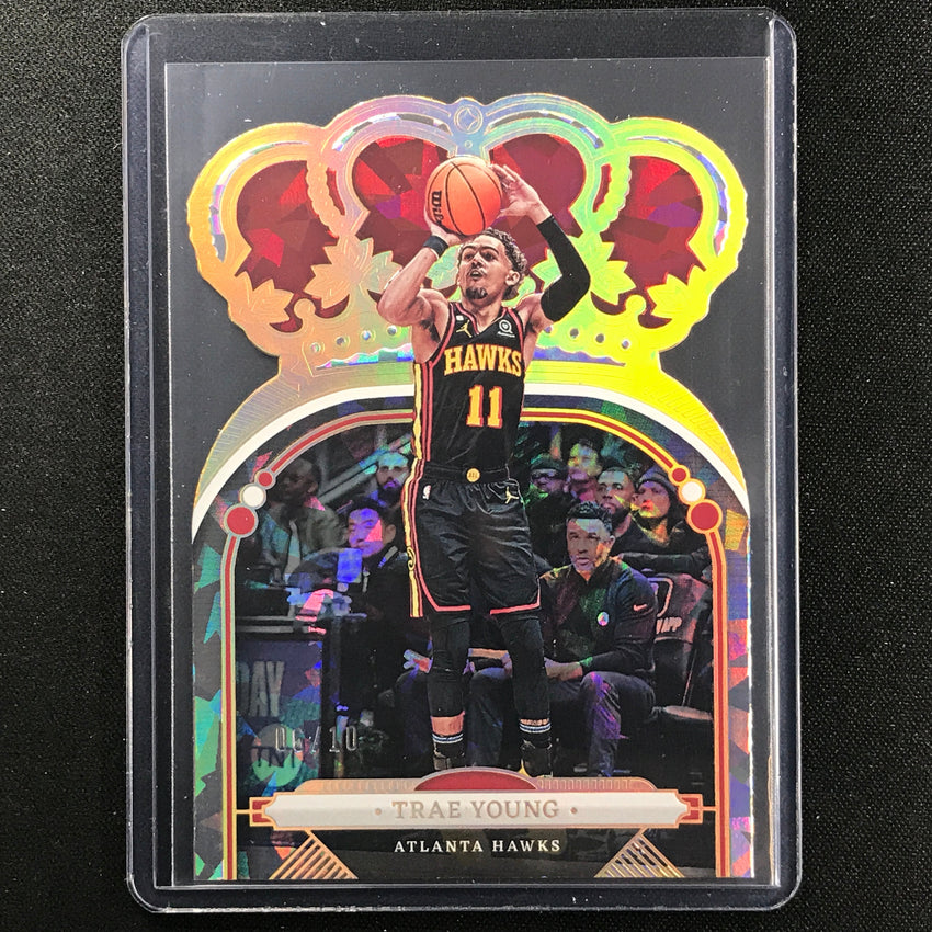 2022-23 Crown Royale Trae Young Crystal Holo Gold 6/10