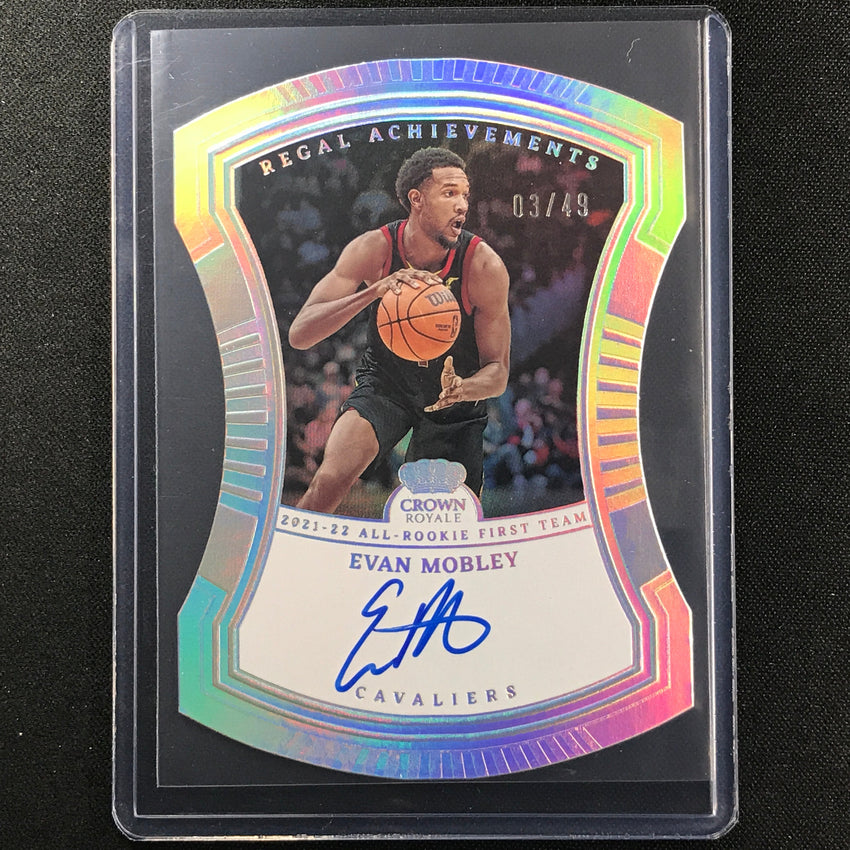 2022-23 Crown Royale Evan Mobley Regal Achievements Auto Holo Silver 3/49