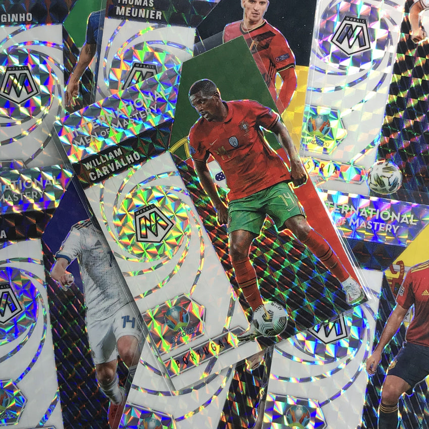 2020-21 Mosaic Uefa Euro Ozan Tufan Men Of Mastery Mosaic Silver No 22