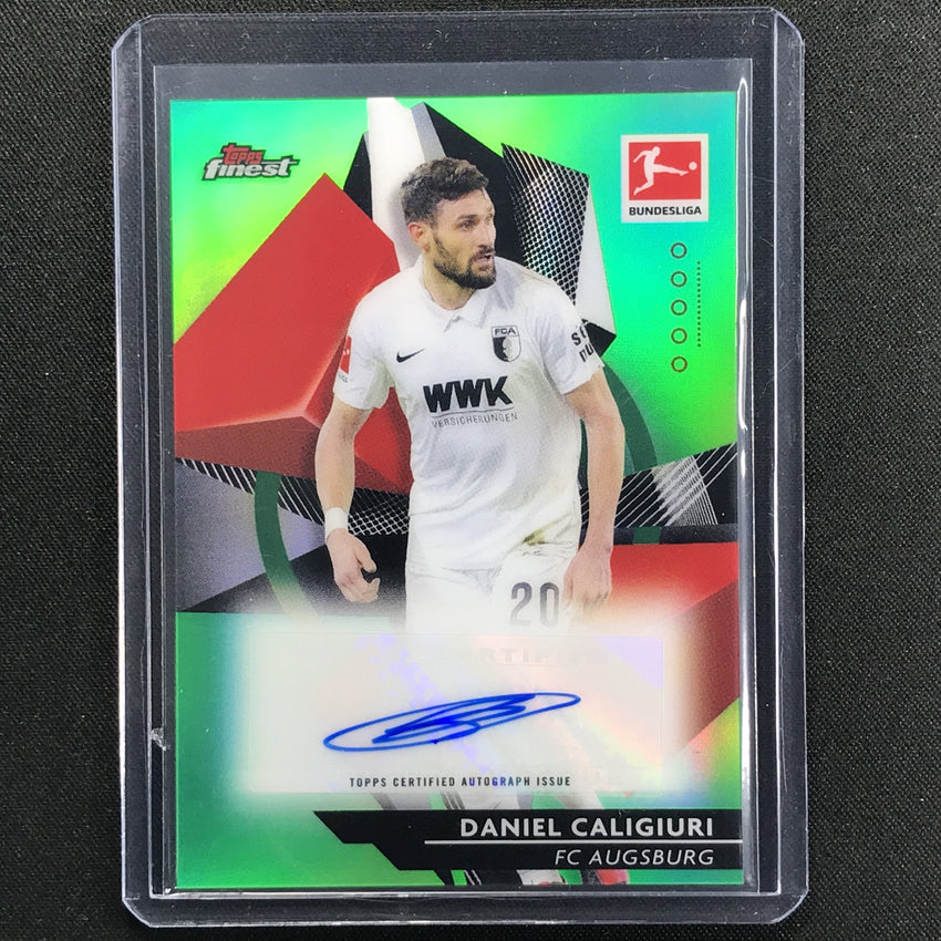 2020-21 Finest Bundesliga Daniel Caligiuri Base Autographs Refractor Green 15/50
