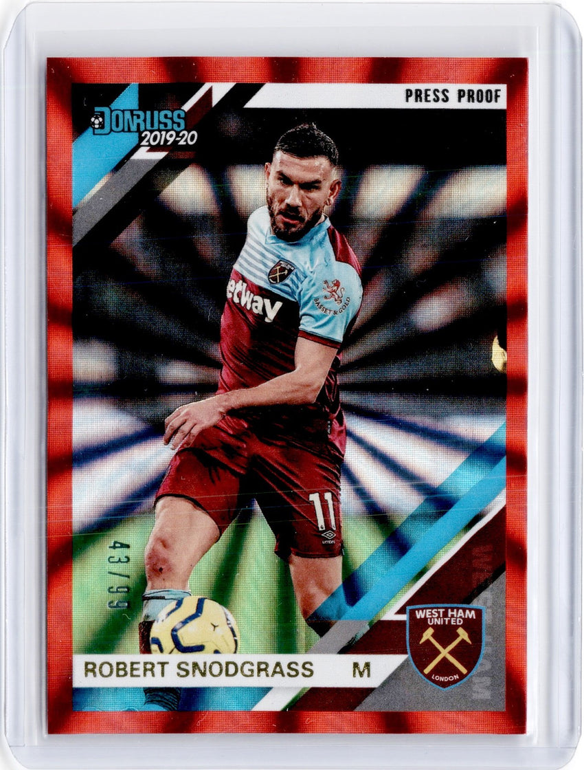 2019-20 Chronicles Soccer ROBERT SNODGRASS Red Laser 43/99-Cherry Collectables