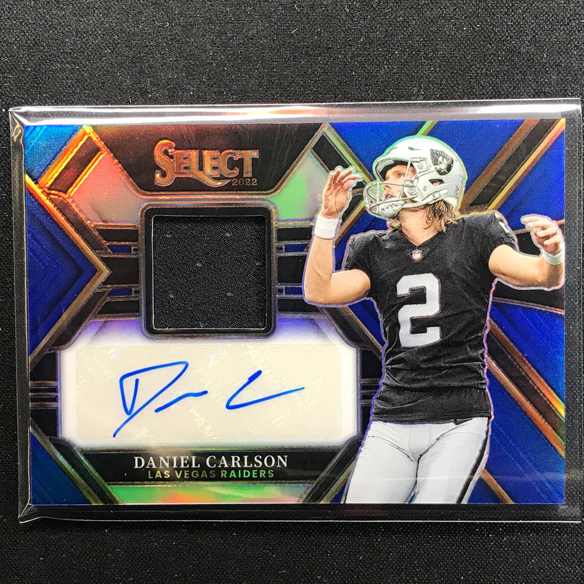 2022 Select Daniel Carlson Signatures Memorabilia Jersey Auto Blue 2/75