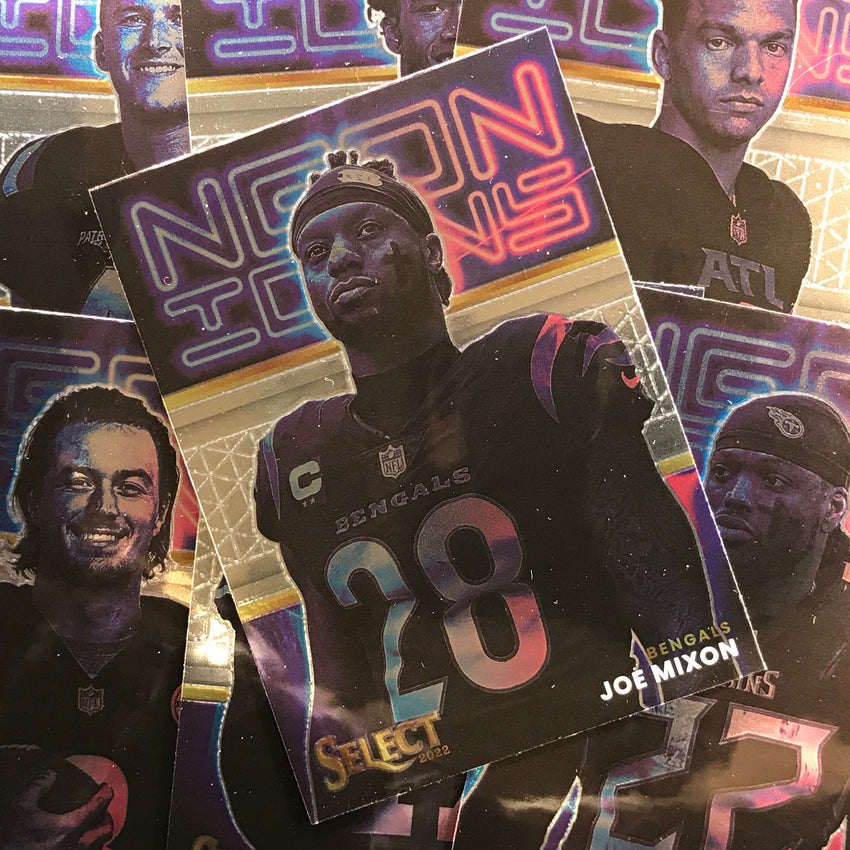 2022 Select Tom Brady Neon Icons Base No 1