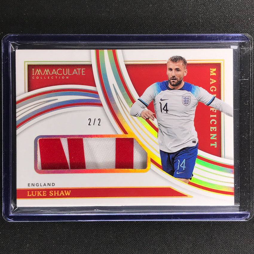 2022-23 Immaculate Luke Shaw Magnificent Memorabilia Jersey Patch Gold 2/2
