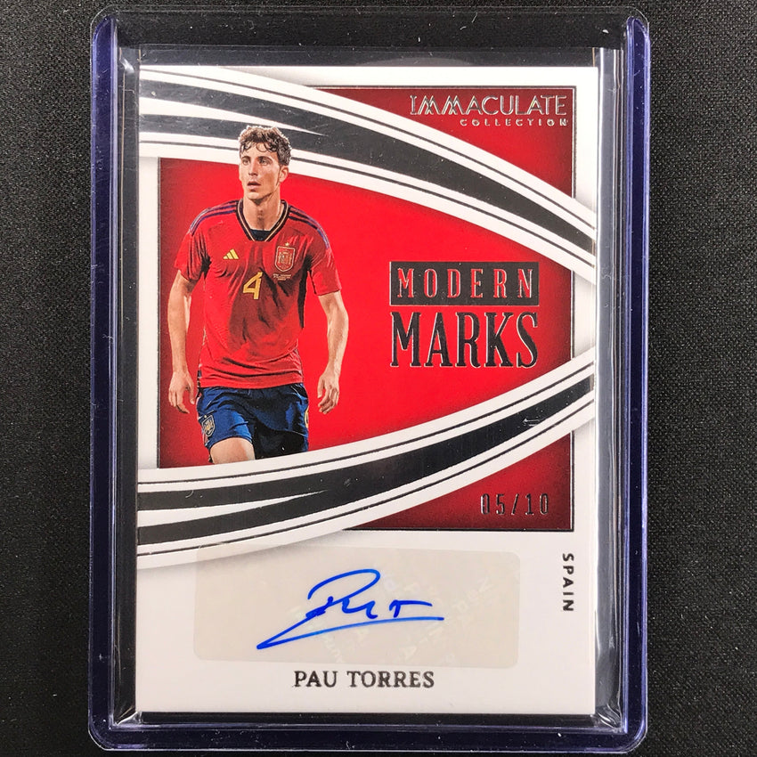 2022-23 Immaculate Pau Torres Modern Marks Auto Silver 5/10