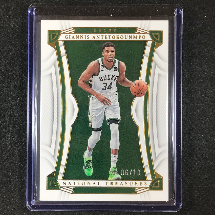 2022-23 National Treasures Giannis Antetokounmpo Base Gold 6/10