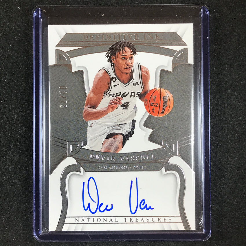 2022-23 National Treasures Devin Vassell Definitive Ink Auto Silver 2/75