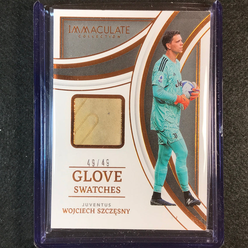 2022-23 Immaculate Wojciech Szczesny Glove Swatches Relic Patch Bronze 49/49