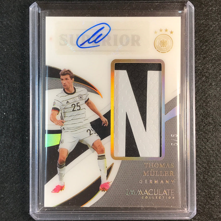2021 Immaculate Thomas Muller Superior Swatch Signatures Patch Auto Gold 5/5