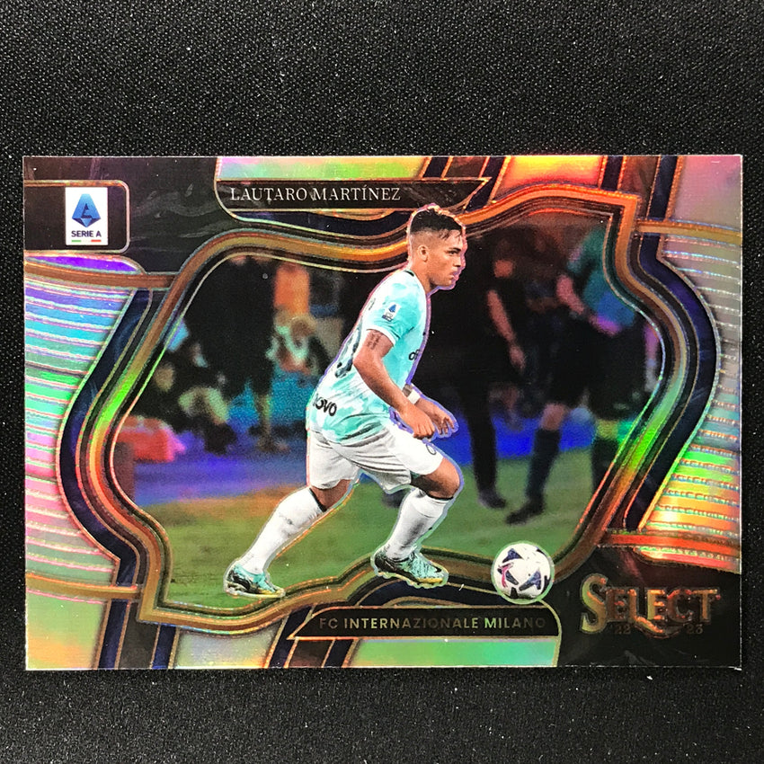 2022-23 Select Serie A Lautaro Martinez Field Level Silver Prizm No 225