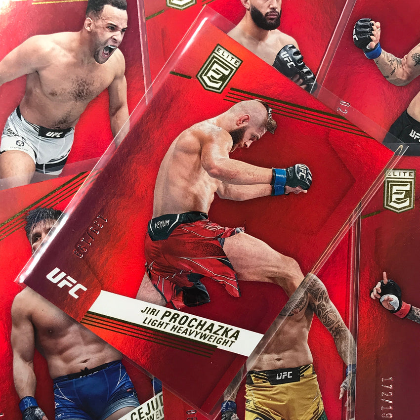 2023 Chronicles UFC CARLA ESPARZA Elite Red /199 #257