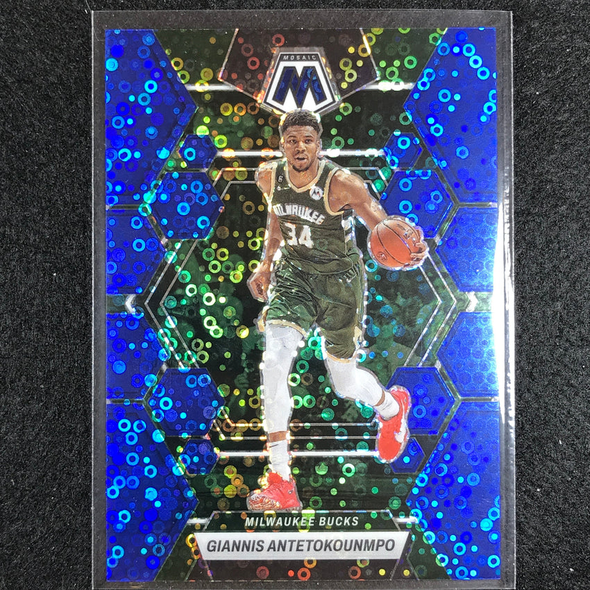 2022-23 Mosaic Giannis Antetokounmpo Fast Break Blue Disco 14/85 No 15