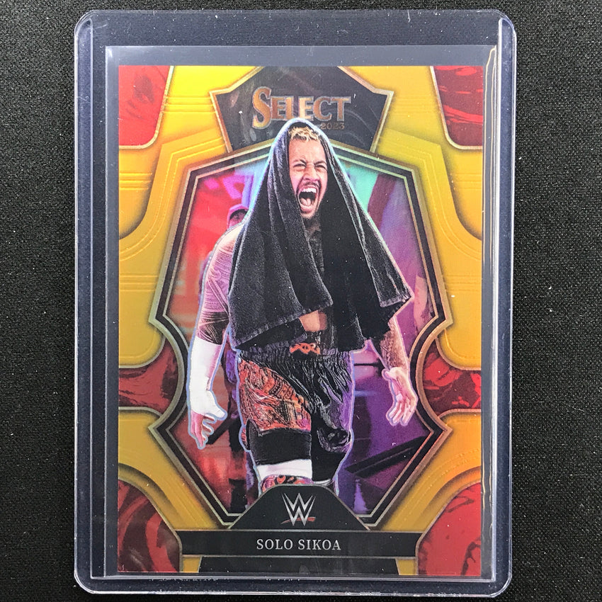2023 Select Wwe Solo Sikoa Premier Level Gold Prizm 7/10