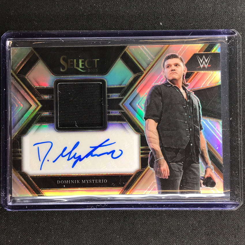 2023 Select Wwe Dominik Mysterio Autographed Memorabilia Relic Auto Silver 21/99