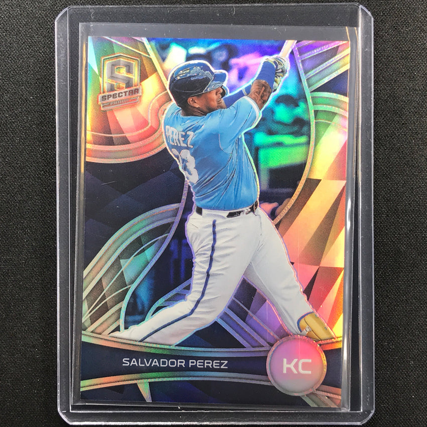 2022 Chronicles SALVADOR PEREZ Spectra Silver Prizm #77