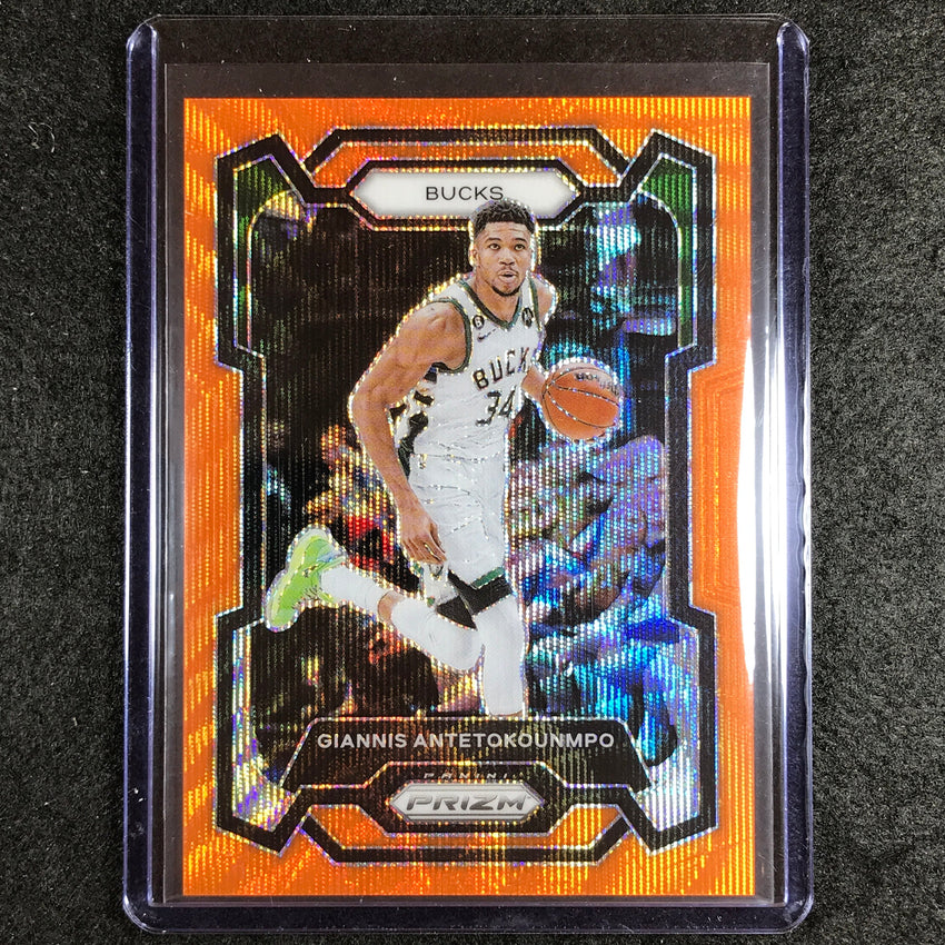2023-24 Prizm Giannis Antetokounmpo Base Orange Wave 58/60 No 103
