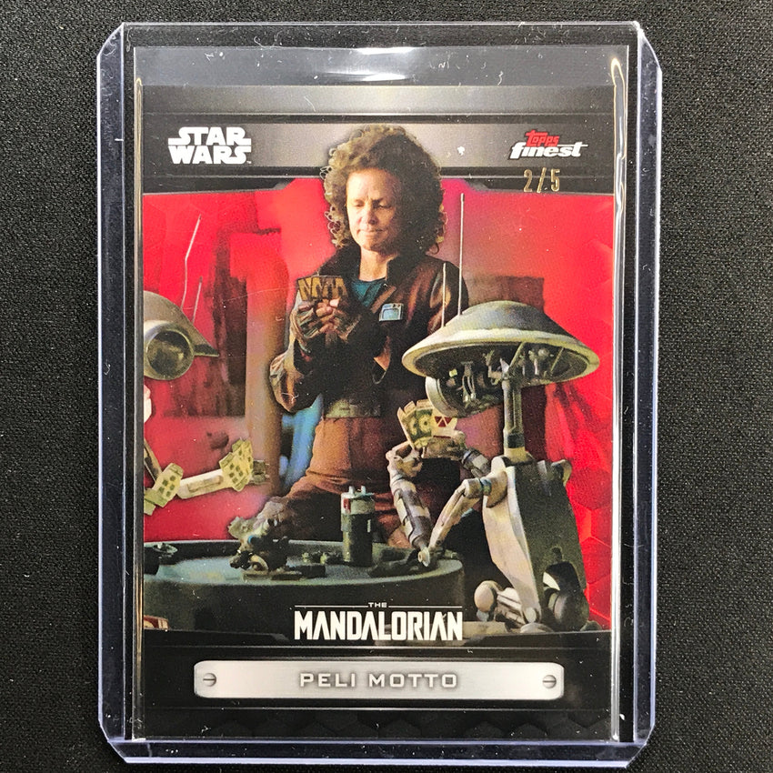 2022 Topps Finest Star Wars Peli Motto The Mandalorian Red 2/5