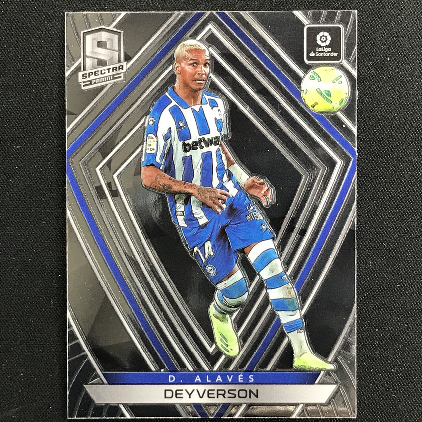 2020-21 Chronicles LaLiga DEYVERSON Spectra Base #11