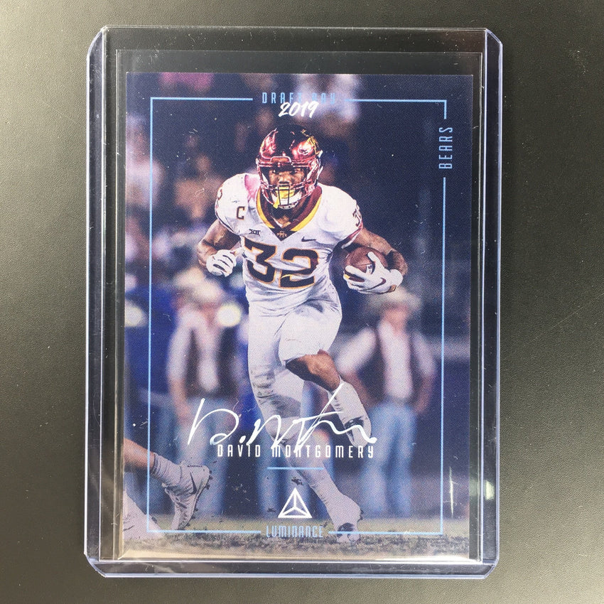 2019 Luminance DAVID MONTGOMERY Draft Day Rookie Auto #MO 1-Cherry Collectables