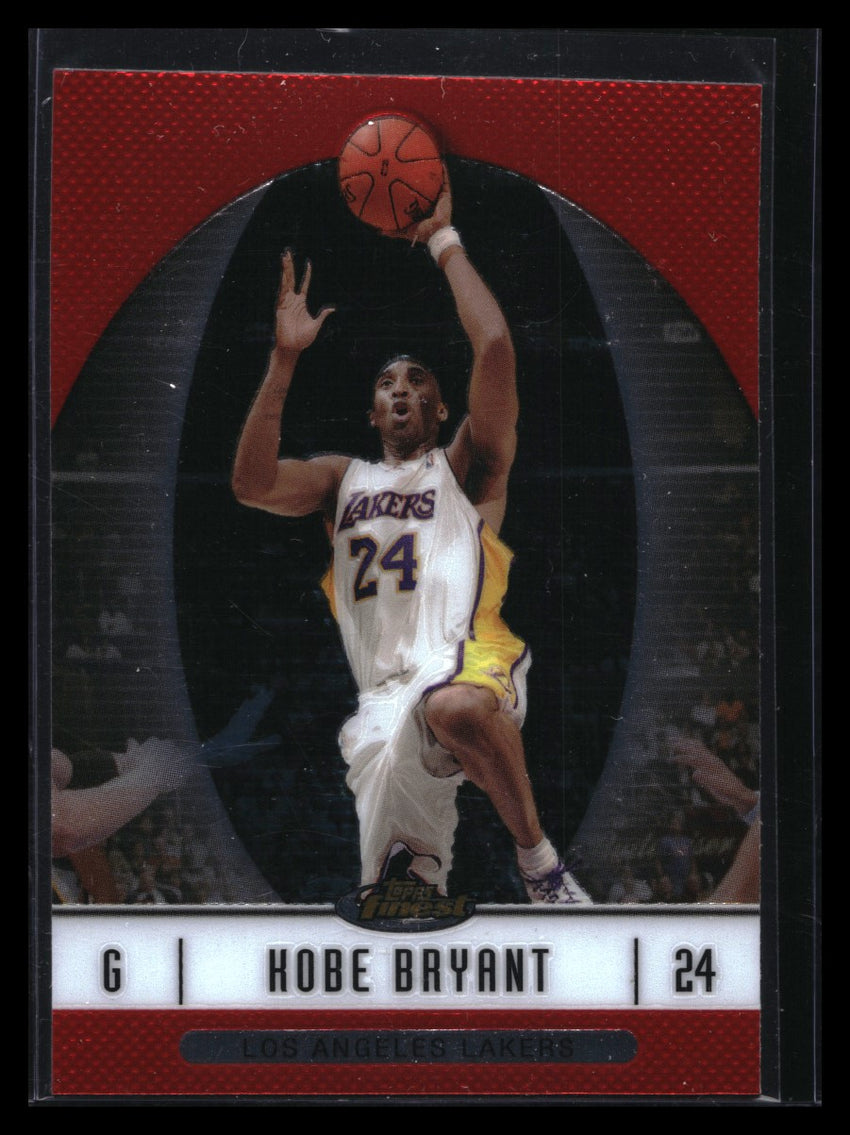 2006-07 Topps Finest Kobe Bryant Base No 25