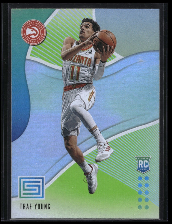 2018-19 Status TRAE YOUNG Rookie Green #142