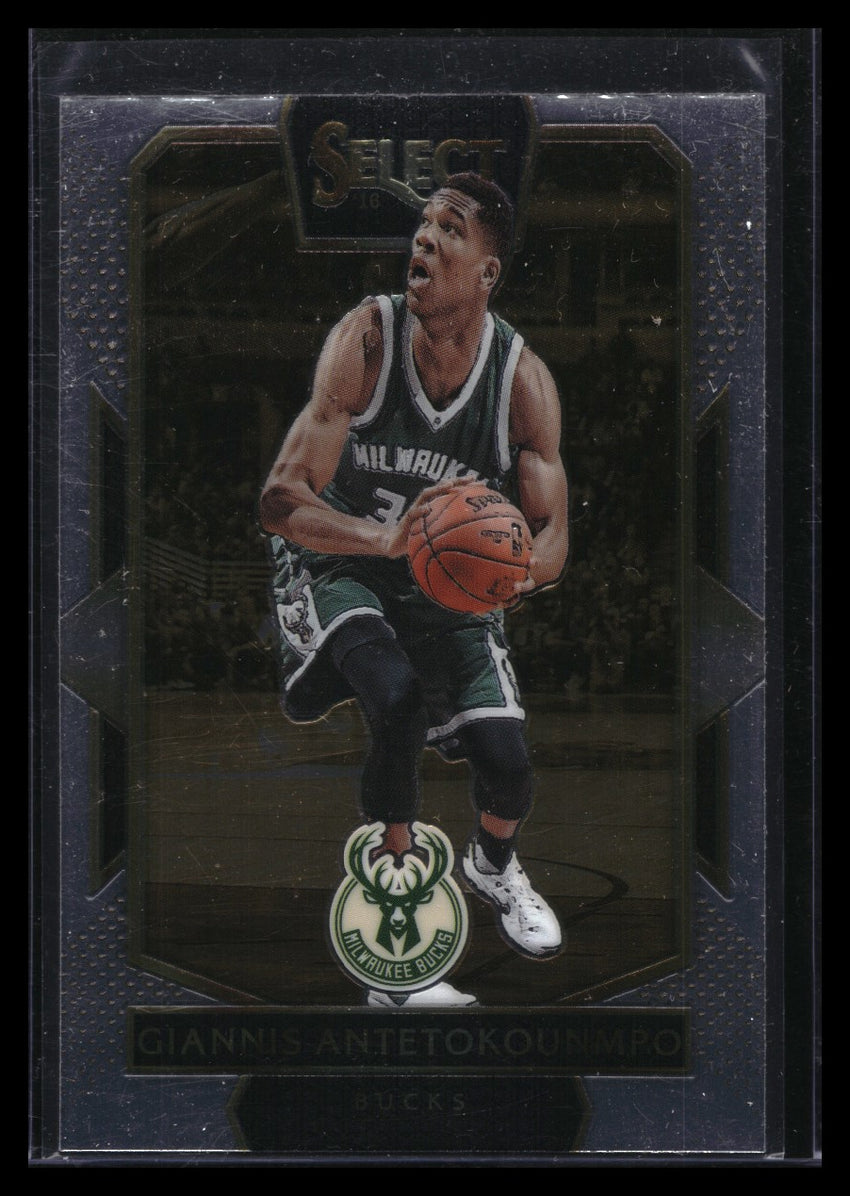 2016-17 Select Giannis Antetokounmpo Courtside Base No 205